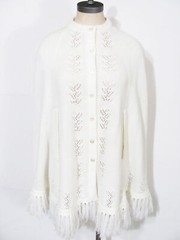 vintage WHITE FRINGE SWEATER BEE CAPE 60s Cardigan Button Shawl Wrap Poncho M/L