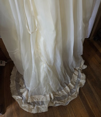 Vintage Ivory Union Label Wedding Dress With Juliette Cap Veil Ecru Lace Size 8