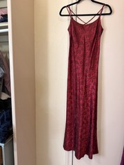 Vintage 90s Steppin Out Burgundy Floral Satin Slip Dress Maxi Gothic Prom M 3/4