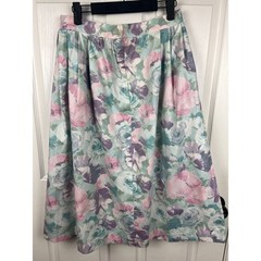 80s large floral pastel rose print green below knee skirt coquette Size 8 Small