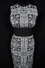 Vintage 1960’s Long Black & White Print Lined Soft Poly Knit Dress Size 4