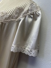 JC Penney Vintage Two-Piece Nylon Nightgown Robe Peignoir Set S / M Ivory Silky