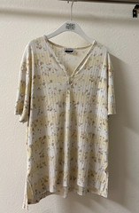 Y2K LA Gold Plus 2X Yellow White Floral Stripe Top Women’s Plus Vintage Tee