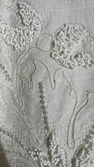 Vintage 1960s White Wedding Dress Bridal Gown Bustle Train Floral Applique XXS