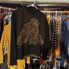 St John Collection Marie Grey Leopard Cat Intarsia Knit Sweater Small USA
