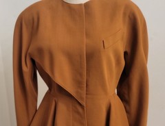 Vtg Skirt Suit Sz 8 French Import Couture 80’s Paris Wool Jacques Molko Note Gvc
