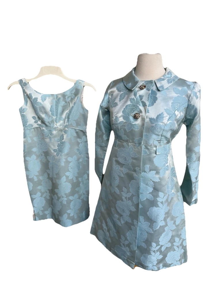 70’s Ice Blue Floral Brocade Cocktail Sheath Dress Matching Coat Metallic 28” 4