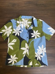 Vintage Women’s Tiki Hawaiian Button Up Blouse Full Moon Blue Green 90s Goes 60s