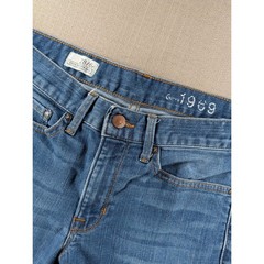 Gap 1969 Sexy Boyfriend Womens 28/6R Denim Cut-Off Shorts Medium Wash