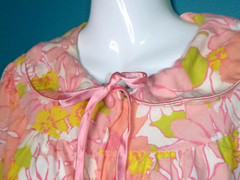 Vtg Charm Cotton Rayon Button Front Robe Flower Power Pink Yellow Sz 38 XL *TLC*
