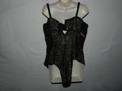 Torrid size 3 3X 22-24 Curve black rose teddy snap crotch adjustable straps