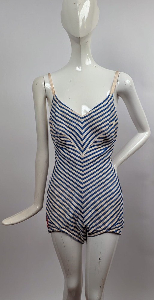 VINTAGE 1940’S BLUE + WHITE STRIPED WATER SAFETY INST BATHING SUIT W OPEN BACK