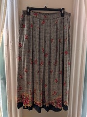 *Vintage* Jantzen Size 14 Midi Length Skirt Herringbone pattern w/ Roses