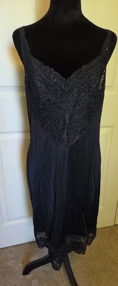 Vintage Vanity Fair Black Satin Lace Slip Dress Nightgown Size 36 / 24″ 42