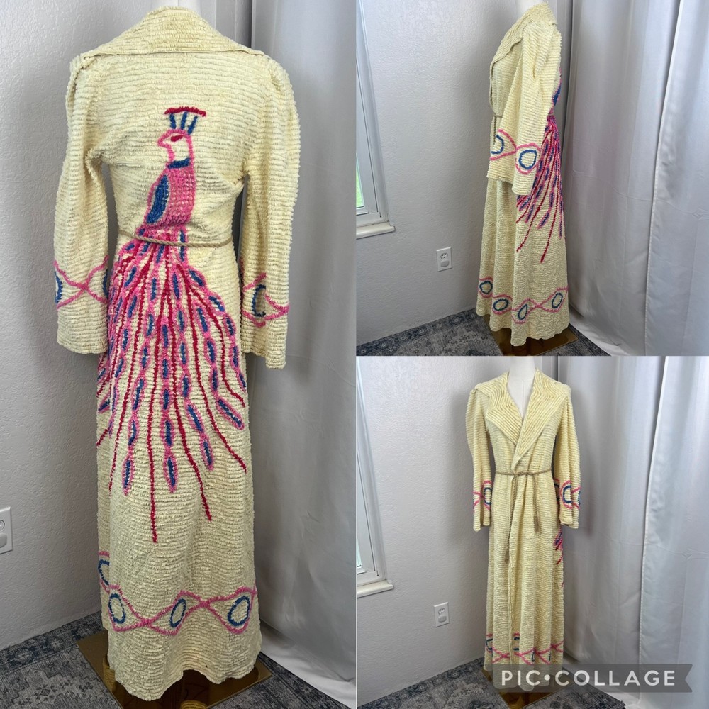 Vintage Peacock Chenille Bath Robe Long Yellow Housecoat Cottage 40s 50s READ