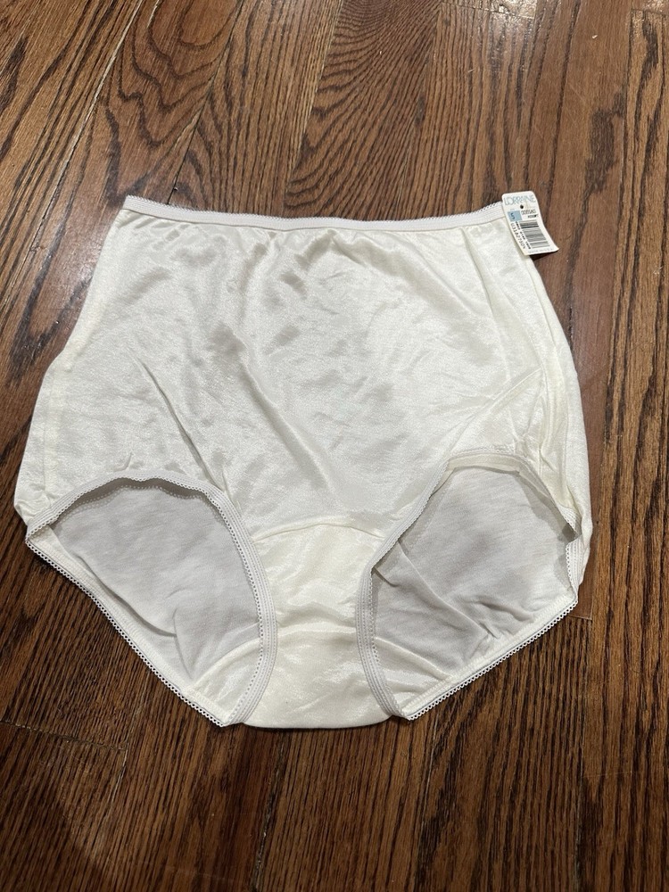 Ivory Cuddl Duds Cotton Nylon Granny Panty Size 5 NWT