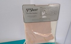 Vintage 80’s MARIANNE So Sheer Ultra Sheer Nylon PANTYHOSE Size A Color Sand
