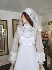 Vtg Wedding Dress Bridal Originals 70s White Long Sleeve w/ Blushing Veil