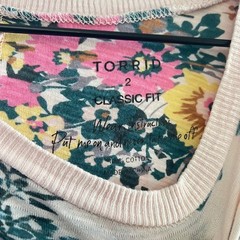 Torrid Floral Graphic Tee Size 2 Pink Butterfly Vintage Boho Cottagecore Top