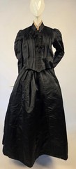 VICTORIAN 1890’S BLACK SILK BUSTLE DRESS W PUFF SLEEVES