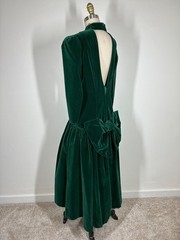 True Vintage House of Bianchi Green Velvet Party Dress Medium 28″ Waist 60s 70s
