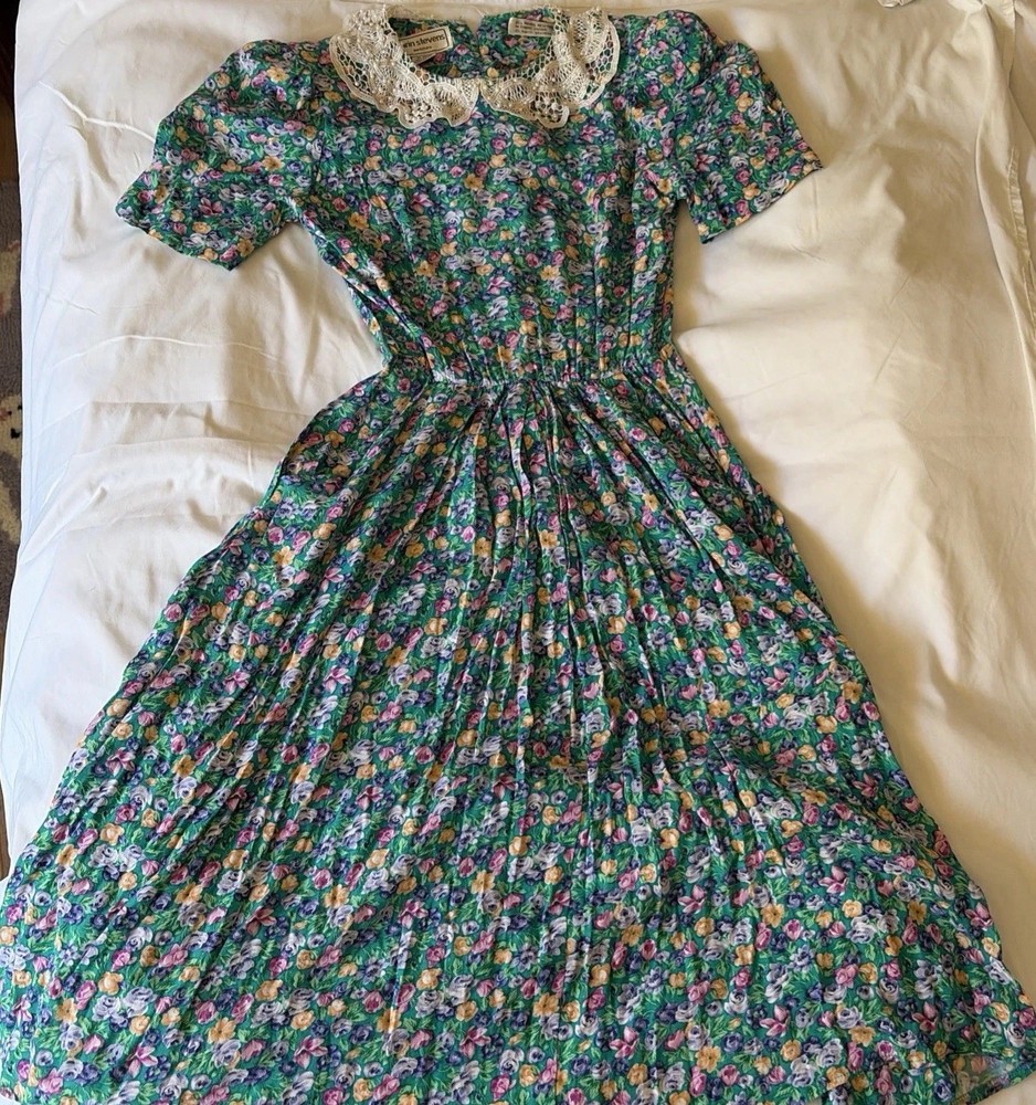 Karin Stevens Petites Floral Dress Vintage Cottagecore Lace SZ8 30s revival