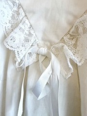 VTG 80s WHITE cotton RUFFLE LACE V NECK TOP pull on ribbon half slv L romantic