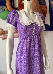 Vintage NOVELTY DRESS 1960s Babydoll Puffed Sleeves Purple Print Kidcore XS / S