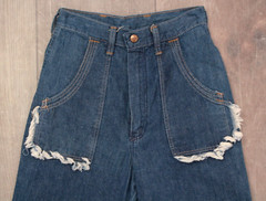 VTG Women’s 70s Maverick Bell Bottom Jeans W/ Fray Trim Sz 25″ 1970s Bellbottoms
