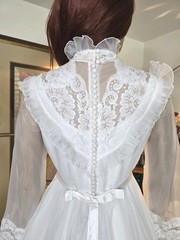 Vtg Wedding Dress Bridal Originals 70s White Long Sleeve w/ Blushing Veil