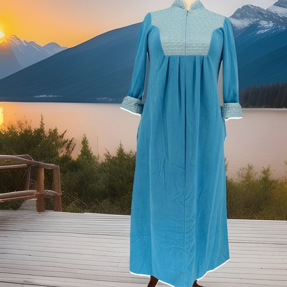 Womens Vintage 70s Maxi House Coat Blue Quilted Yoke Zip Robe Mod Sears Best