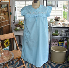 1960s ‘Gragero’ Cotton Nightie Embroidered Floral & Ruffles-Pocket Blue-Medium