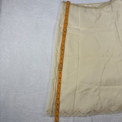 Lady Lynne Skirt Half Slip 70s 25″ Nylon Rayon Blend Scalloped Lace Trim VTG Med