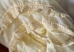 Vintage Ivory Union Label Wedding Dress With Juliette Cap Veil Ecru Lace Size 8