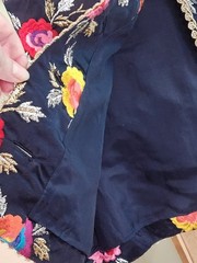 VINTAGE OSCAR DE LA RENTAL SILK & EMBROIDERED FLOWER VEST – RARE, COUTURE?