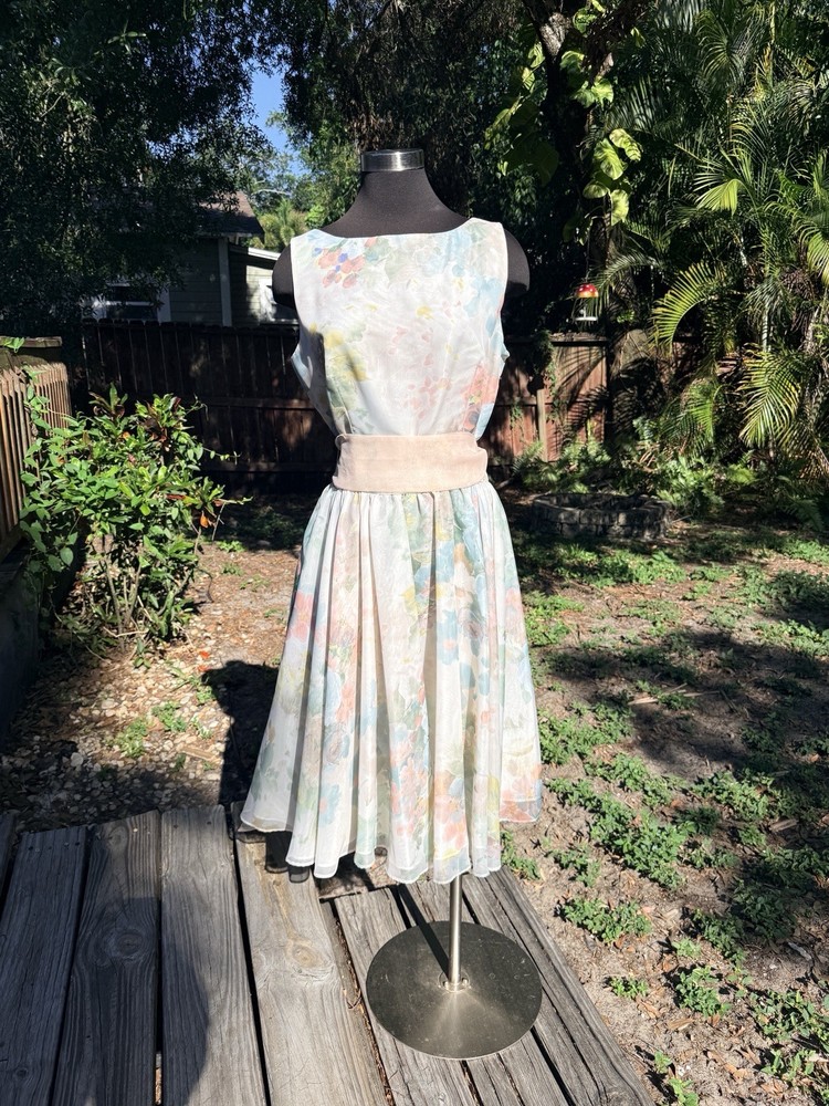 Vintage 80s Does 50s Lanz Originals Chiffon Floral Dress
