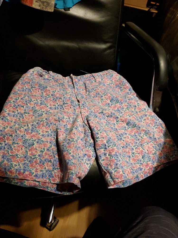 VINTAGE NEW MOVES Floral Denim 100% Cotton Shorts High-Rise Size 14.5