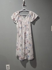 VTG USA VANITY FAIR LACY NIGHT GOWN NYLON FLOWER WHITE PURPLE BLUE ROMANTIC SOFT
