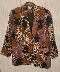 L/XL VTG 80/90’s Silkworms Animal Print Puzzle 2 Button, Lined Blazer Jacket