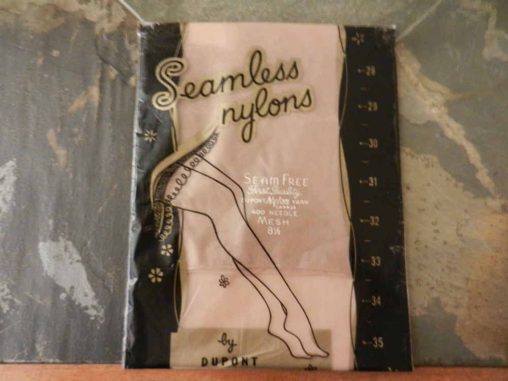 Vintage Seamless Mesh Seamless Stockings Beige 8 1/2×33 1/2″