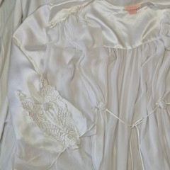 VTG Flora Nikrooz White Silk Chiffon Robe Embroidered Lace Peignoir Bridal L USA