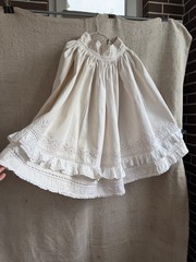 Vintage embroidered Romanian embroidered folk skirt with jewelry details