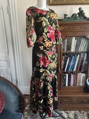 Vintage 1950s Vamp Black Hawaiian Mermaid Fishtail Maxi Dress Floral Barkcloth W