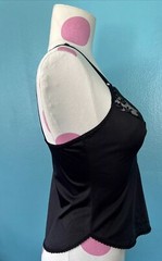 Vtg Chantilly Maidenform Black Cami Sz 32 Lace Trim Silky Nylon Second Skin