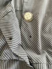 40s-50s GREY STRIPED SEERSUCKER FITTED DAY DRESS W LUCITE GOLD FLECK BUTTON M- L