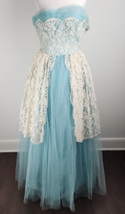 Vintage 1950s Strapless Turquoise Tulle Lace Prom Dress Cupcake Party Talon Zip