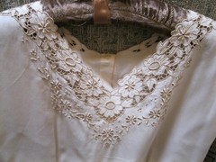 VINTAGE, CHINA SILK BLOUSE W/ ORNATE OPEN WORK/EMB., SZ. XS/S., CREAM COLORED