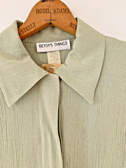 Vintage Betsy’s Things Green Short Sleeve Shirt Shoulder Pads Retro Blouse