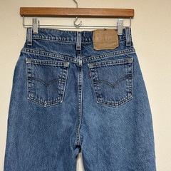 Vintage Levi’s 550 Relaxed Fit High Waist Jeans Womens 25×26 Frayed Blue Denim