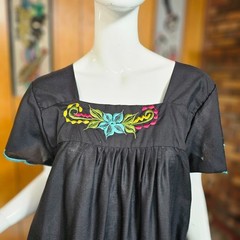 Vtg 80s Honduras Embroidered Floral Caftan Muumuu Ethnic Peasant Dress M/L/XL